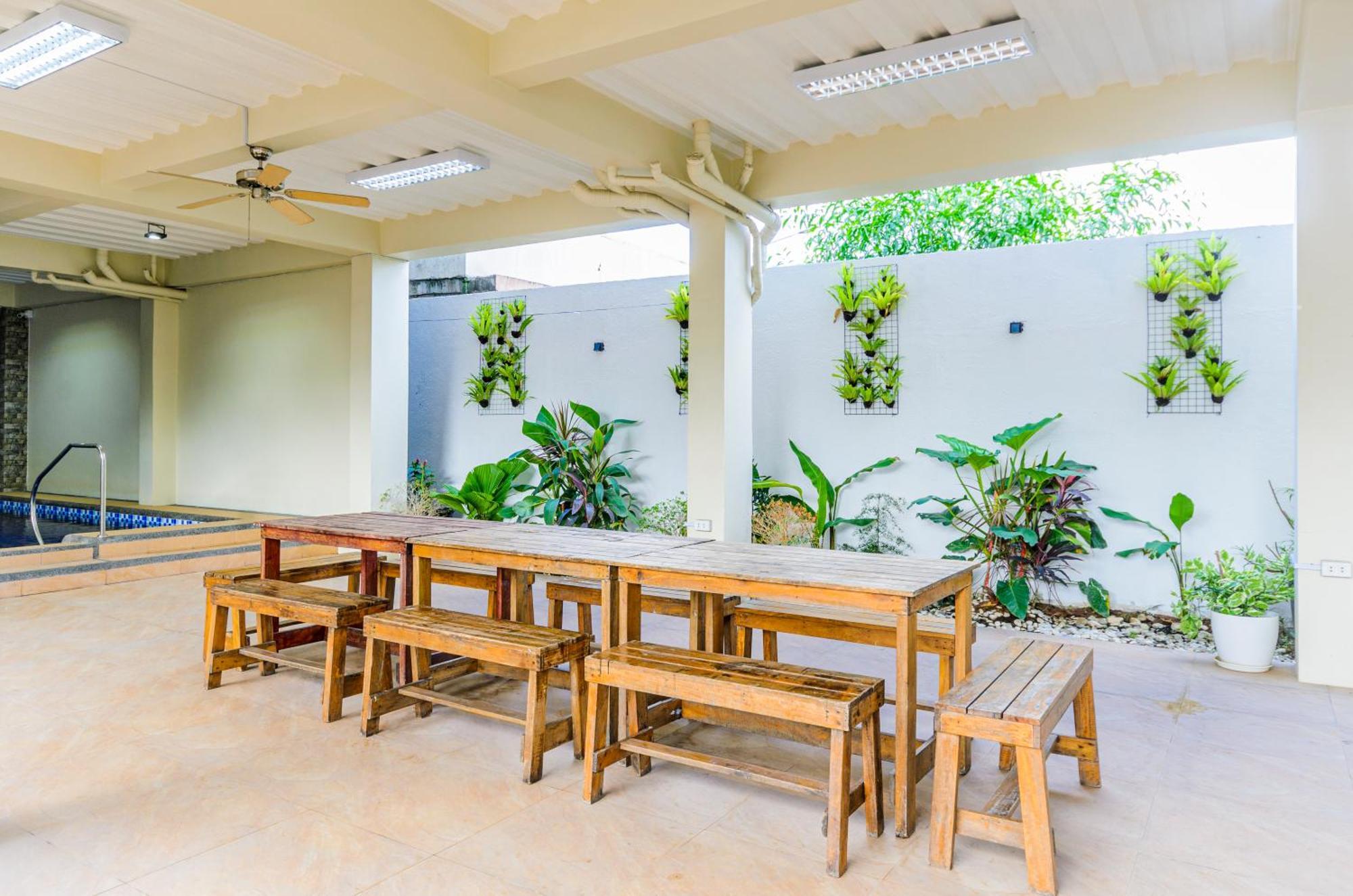 Casa Alberto Of Calapan Town Center Exterior foto