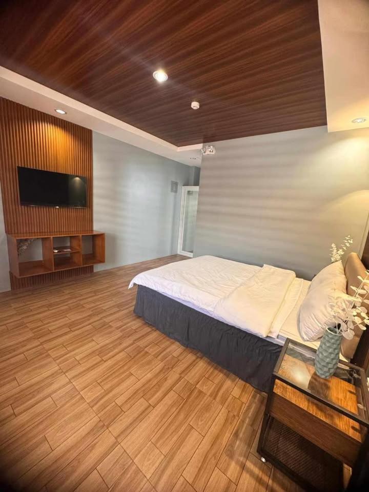 Casa Alberto Of Calapan Town Center Exterior foto